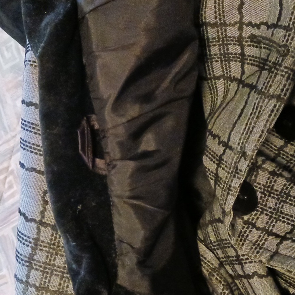 Long Coat - Picture 11 of 11